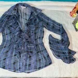 CAbi ruffles sleeves and front top